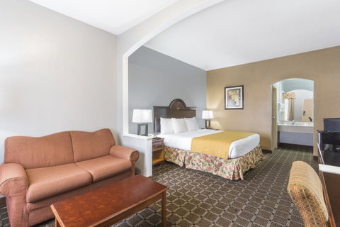Baymont By Wyndham Mobile/Tillmans Corner - Click Find 2
