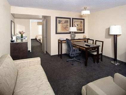 Embassy Suites Birmingham - Bet 4u 16