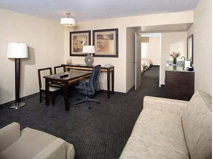 Embassy Suites Birmingham - Bet 4u 18