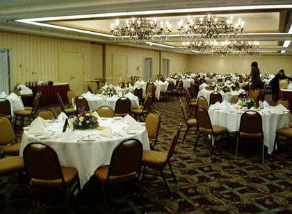 Embassy Suites Birmingham - Bet 4u 24