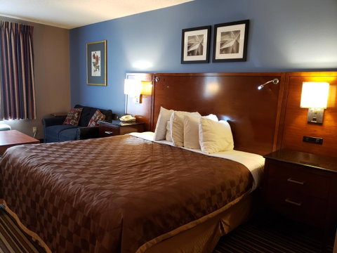 Americas Best Value Inn & Suites-Foley - Click Find 16