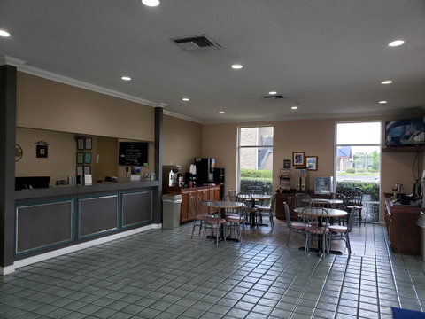 Americas Best Value Inn & Suites-Foley - Click Find 6