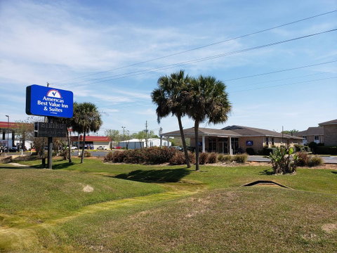 Americas Best Value Inn & Suites-Foley - Click Find 17