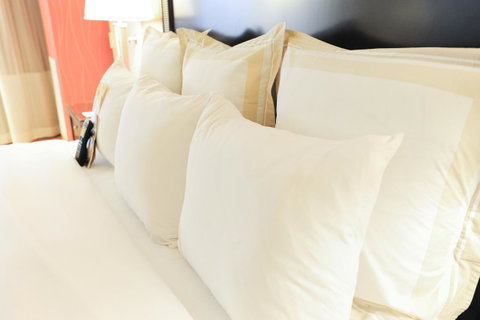 Mobile Marriott - Click Find 11