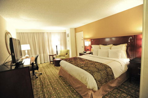 Mobile Marriott - Click Find 1