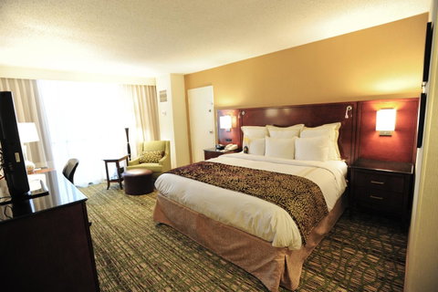 Mobile Marriott - Click Find 7