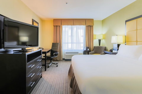 Holiday Inn Mobile Airport - Click Find 13