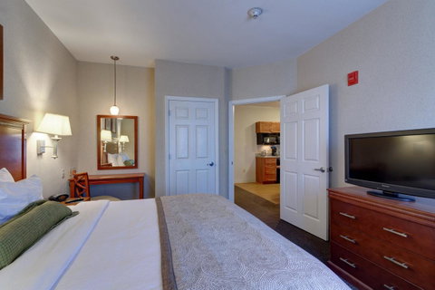 Candlewood Suites Enterprise - Click Find 1