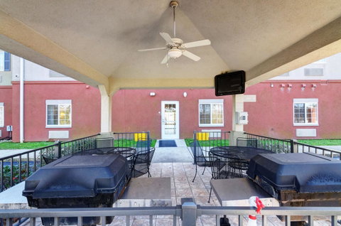 Candlewood Suites Enterprise - Click Find 24