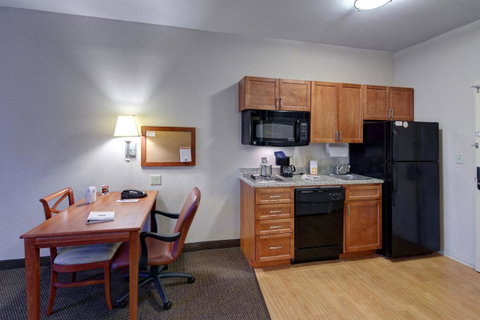 Candlewood Suites Enterprise - Click Find 7