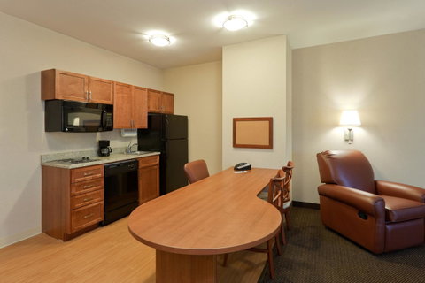 Candlewood Suites Enterprise - Click Find 15