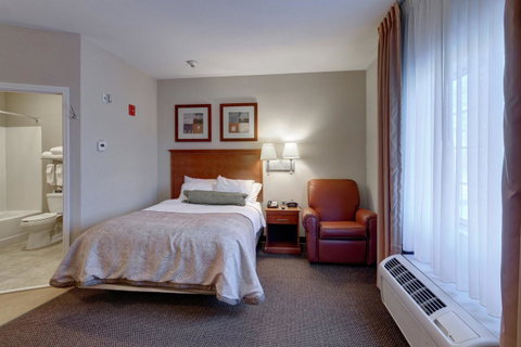 Candlewood Suites Enterprise - Click Find 6