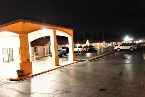 VIP Inn And Suites - Bet 4u 8