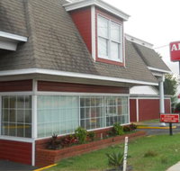 Adams Inn