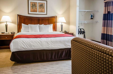 Comfort Suites North Mobile - Bet 4u 7