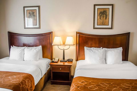 Comfort Suites North Mobile - Bet 4u 3