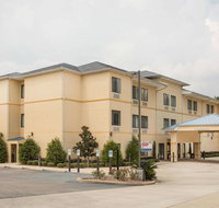 Days Inn by Wyndham North Mobile
