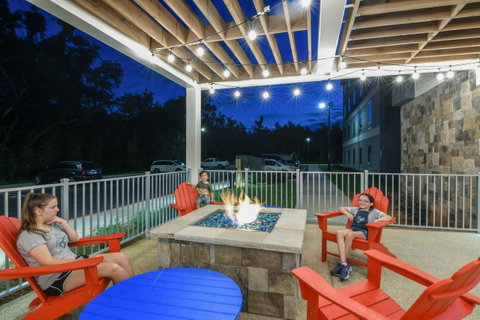 Home2 Suites By Hilton Foley - Click Find 28
