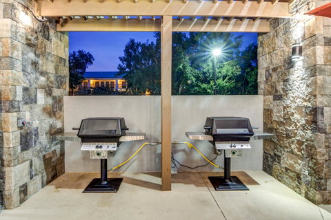 Home2 Suites By Hilton Foley - Click Find 12