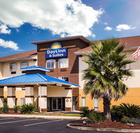 Days Inn  Suites by Wyndham Foley