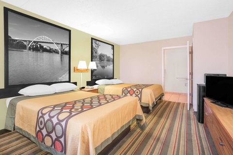 Super 8 By Wyndham Eufaula - Click Find 18