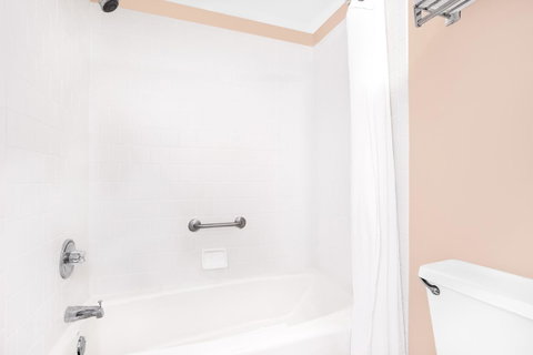 Super 8 By Wyndham Eufaula - Click Find 15