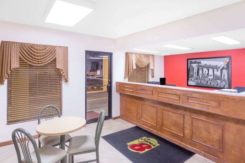 Super 8 By Wyndham Eufaula - Click Find 27