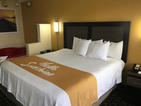 Days Inn By Wyndham Eufaula AL - Click Find 6