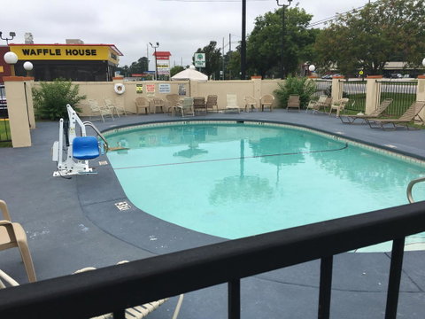 Days Inn By Wyndham Eufaula AL - Click Find 23