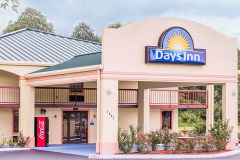 Days Inn By Wyndham Eufaula AL - Click Find 2