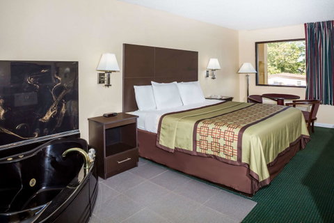 Days Inn By Wyndham Enterprise - Click Find 3