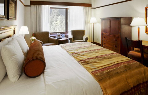 Alyeska Resort - Click Find 22