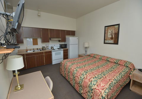 Sockeye Inn - Click Find 16