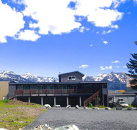 Fourth Avenue Lodging