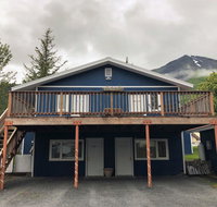 Sea Treasures Inn