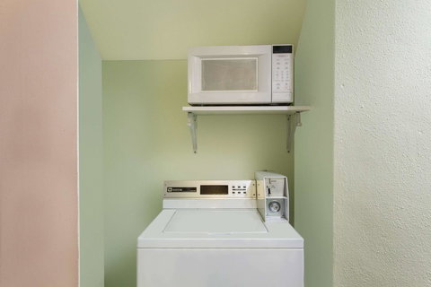 Travelodge By Wyndham Williams Grand Canyon - Bet 4u 24