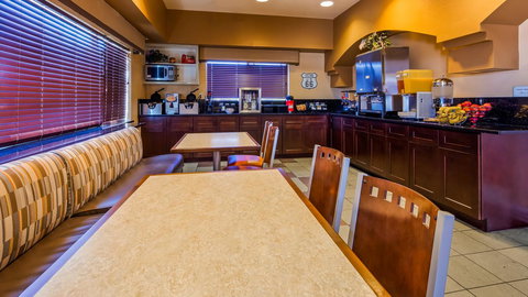 Best Western Plus King's Inn And Suites - Bet 4u 2