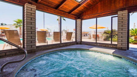 Best Western Plus King's Inn And Suites - Bet 4u 44