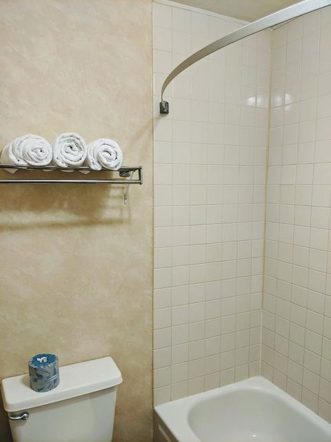 Days Inn By Wyndham Bullhead City - Bridge Guide 9