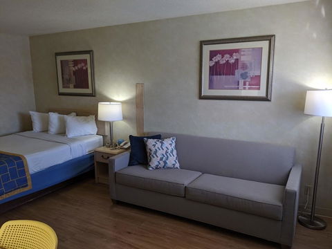 Days Inn By Wyndham Bullhead City - Bridge Guide 19