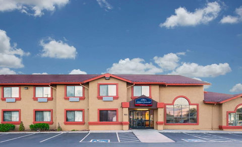 Howard Johnson By Wyndham Williams - Bet 4u 21