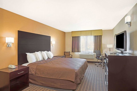 Howard Johnson By Wyndham Williams - Bet 4u 17