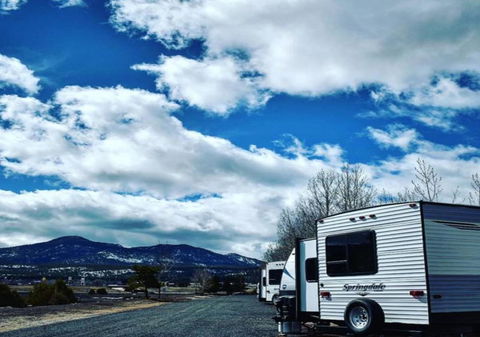 Grand Canyon RV Glamping - Bet 4u 5