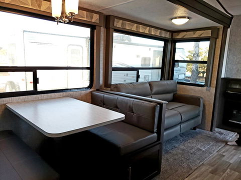 Grand Canyon RV Glamping - Bet 4u 23