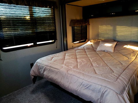 Grand Canyon RV Glamping - Bet 4u 20