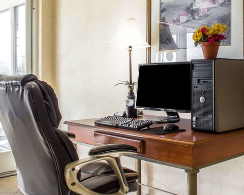 Comfort Inn Green Valley I-19 - Bet 4u 23