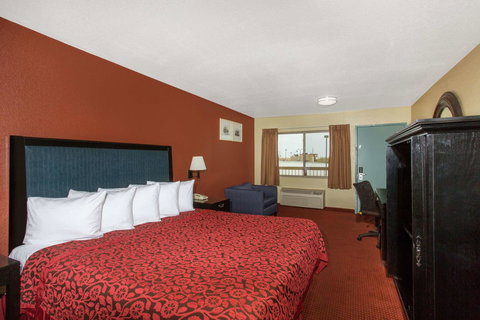 Days Inn By Wyndham Buckeye - Bet 4u 10