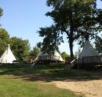 Diamond John's Riverside Retreat