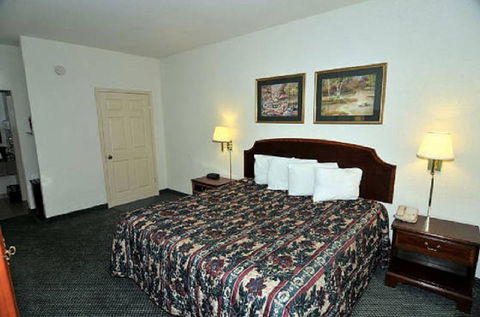 Fairview Suites Blytheville - Click Find 9