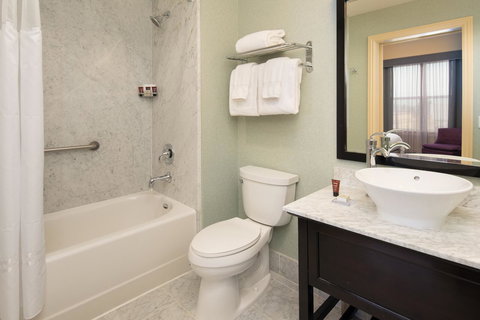 Hotel Shattuck Plaza - Click Find 1